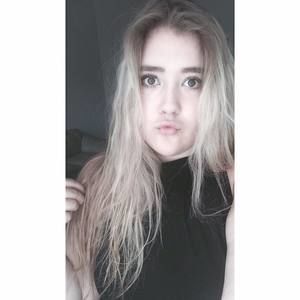 Meet your Posher, Steph